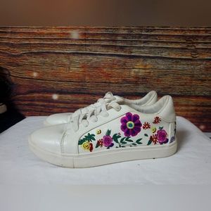 Betsey Johnson Maya Sneaker